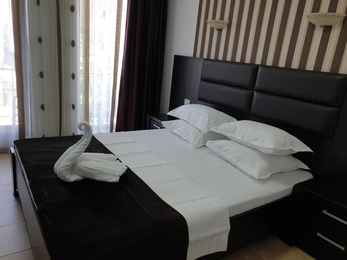Hotel Solea Beach ママイア エクステリア 写真