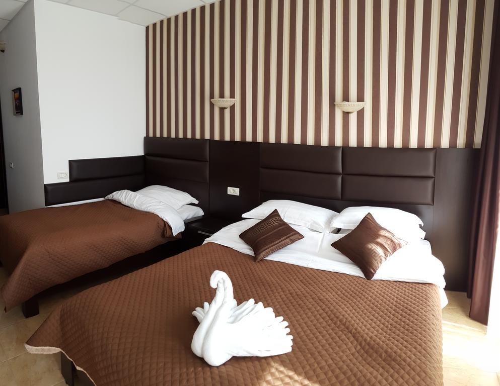 Hotel Solea Beach ママイア エクステリア 写真
