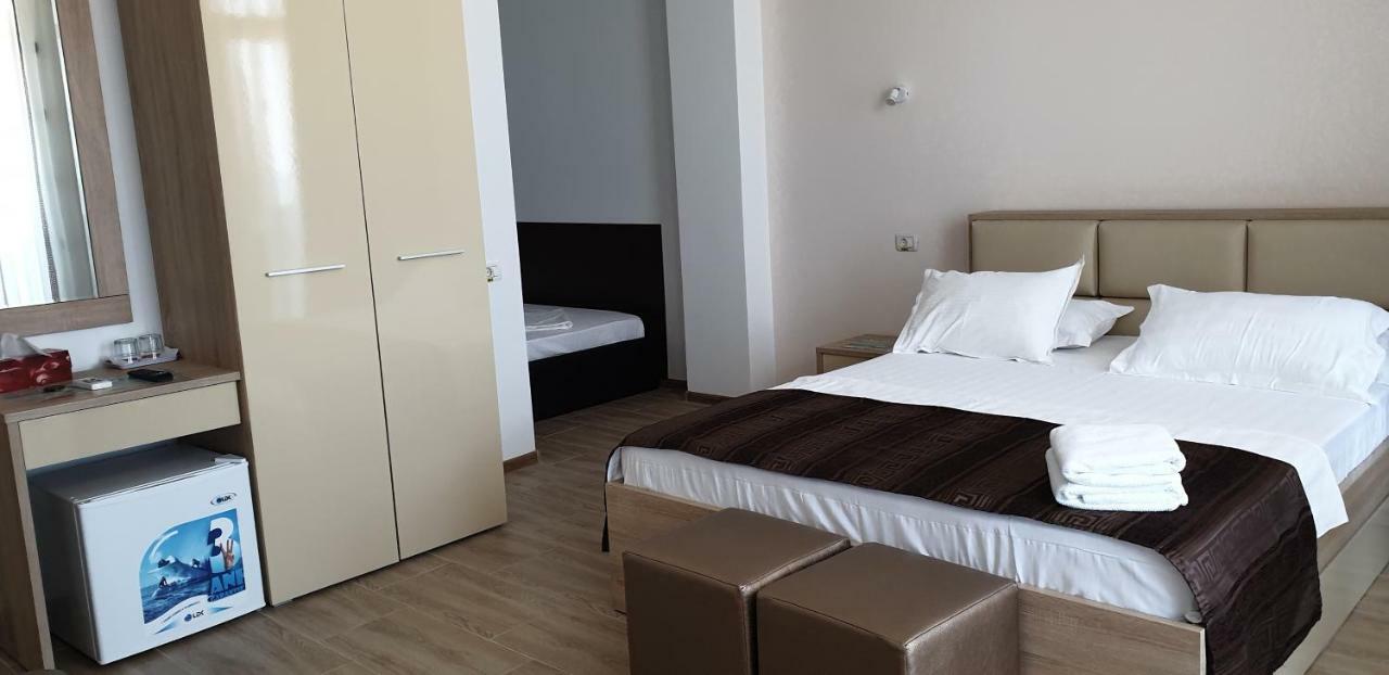 Hotel Solea Beach ママイア エクステリア 写真